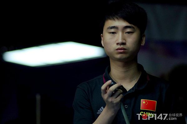 形成持续的 形成持续的